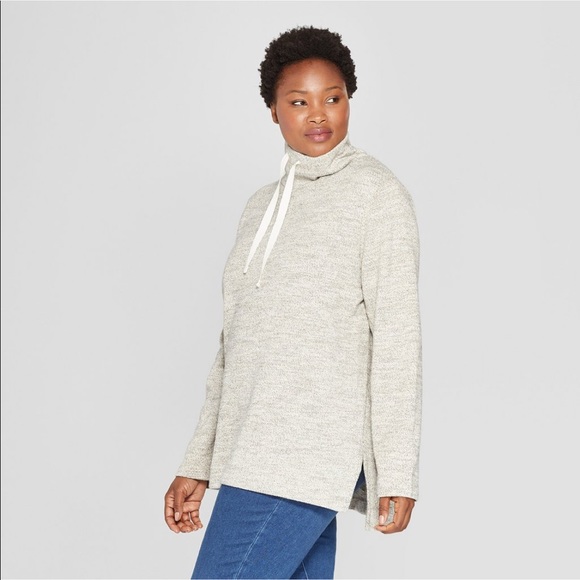 Ava & Viv Tops - AVA & VIV ⭐️Cream/Gold Pullover w/Cowl Neck